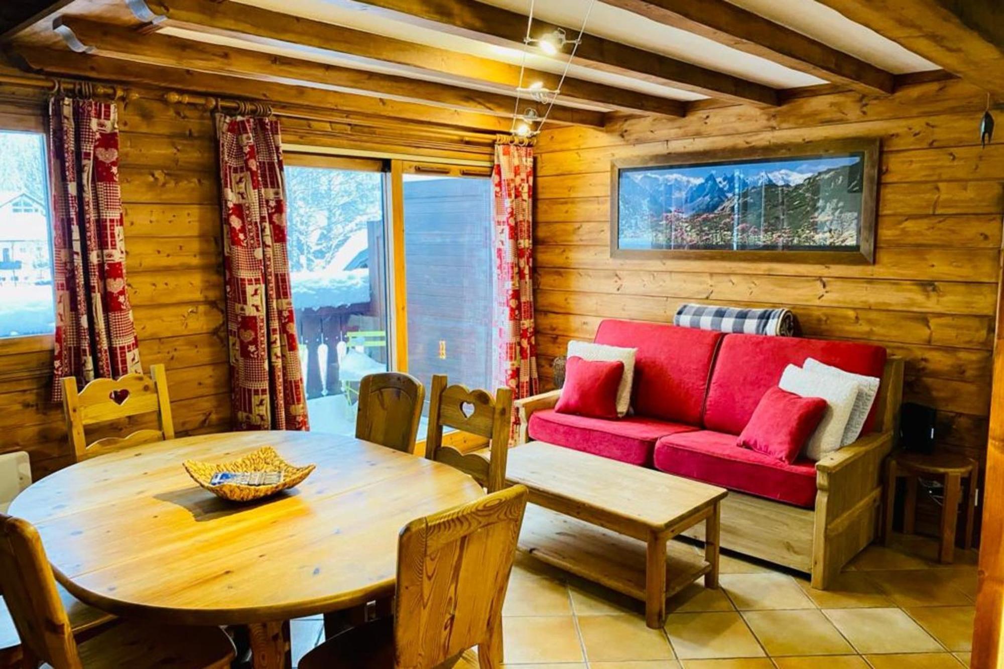 Mont Blanc View Apt In The Heart Of Chamonix Exterior photo